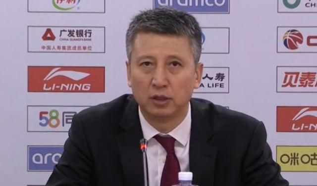 目前，唯一能够阻止曼城夺冠的就是他们的自满情绪，他们拥有最好的阵容，应该能够卫冕英超冠军。